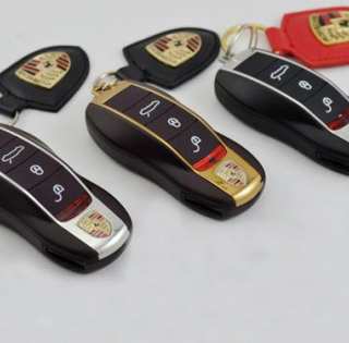 Mini téléphone Porsche