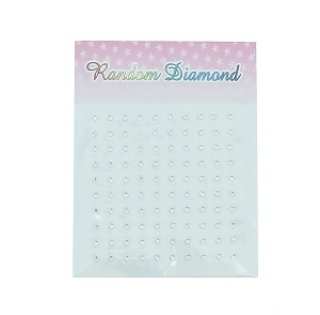 Décoration d’ongles strass