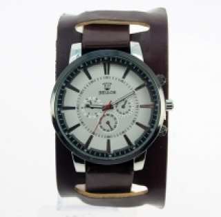 Montre fashion avec trois compteurs