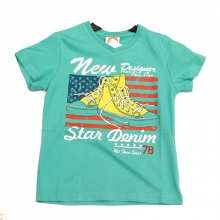 T-shirt avec motif baskets et drapeau américain