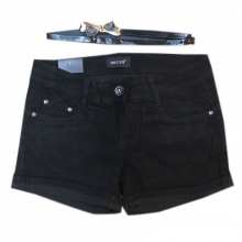 Short jeans noir avec ceinture