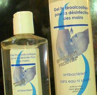 Gel antibactérien // demi