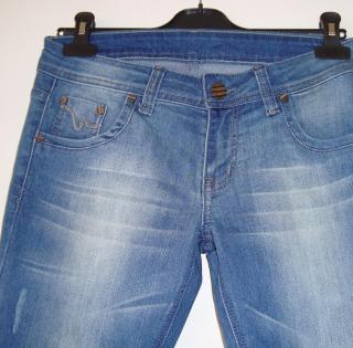 DESTOCKAGE LOT DE 1000 PCS VRAC JEANS FEMME