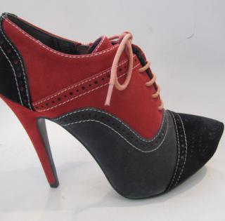 Escarpin façon derbies 5,95 € HT/unité