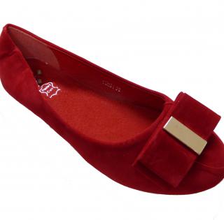 Ballerine femme 3,95 €/ HT