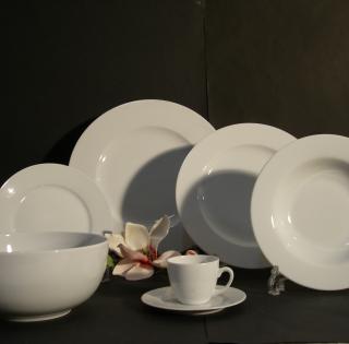 Assiette porcelaine blanche 