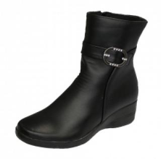 Bottines noires avec boucles fantaisies