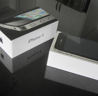 Original Brand New Apple iPhone 4g 32gb