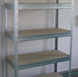 Etagere metallique