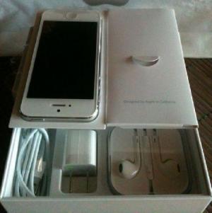 Selling New Apple iPhone 5S 32Bb and Samsung S4