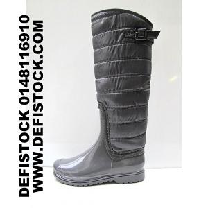 Bottes hiver ref 2457 5.9€ ht 